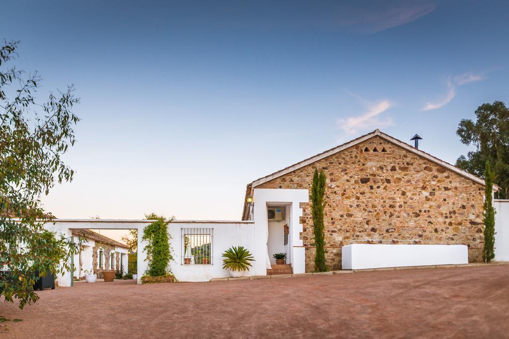 Balneario Aguas De Villaharta Eksteriør billede